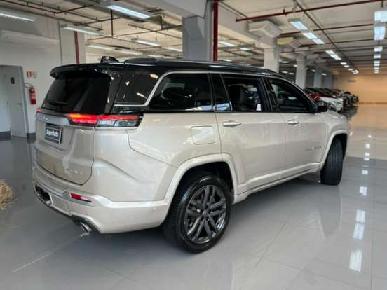 JEEP-COMMANDER-2.0 HURRICANE 4 TURBO GASOLINA OVERLAND AT9 JEEP-COMMANDER-2024