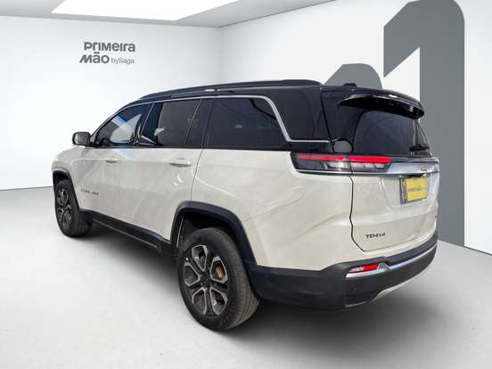 JEEP-COMMANDER-2023