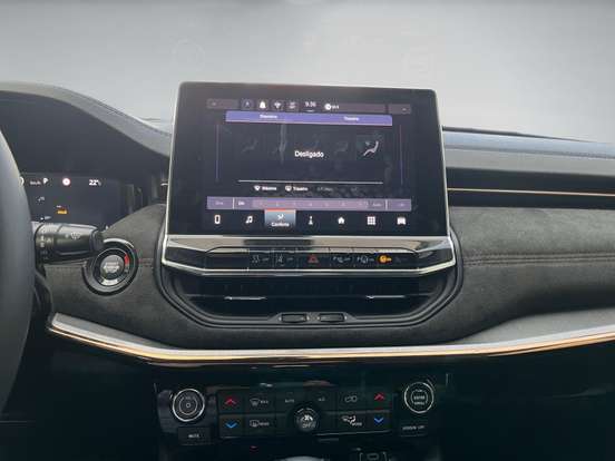 JEEP-COMMANDER-2023