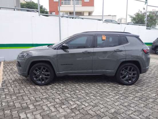JEEP-COMPASS-2024