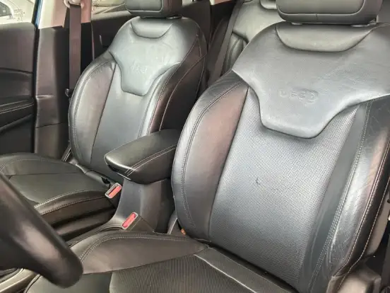 JEEP-COMPASS-2.0 16V FLEX LONGITUDE AUTOMÁTICO JEEP-COMPASS-2019