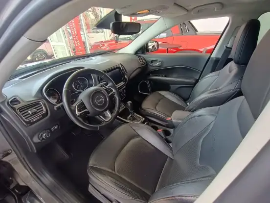 JEEP-COMPASS-2.0 16V FLEX LONGITUDE AUTOMÁTICO JEEP-COMPASS-2019