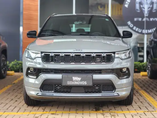 JEEP-COMPASS-2.0 HURRICANE 4 TURBO GASOLINA BLACKHAWK AT9 JEEP-COMPASS-2025