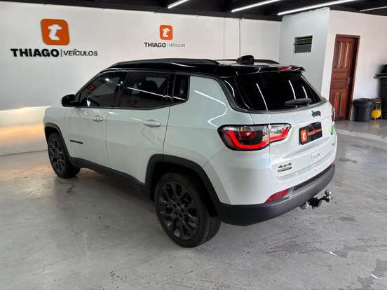 JEEP-COMPASS-2.0 16V DIESEL S 4X4 AUTOMÁTICO JEEP-COMPASS-2021