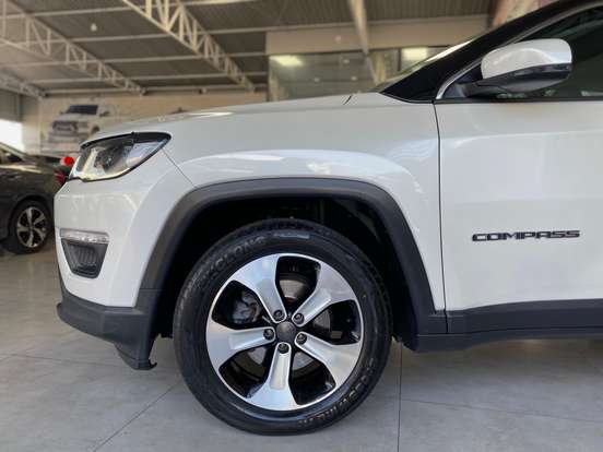 JEEP-COMPASS-2.0 16V FLEX LONGITUDE AUTOMÁTICO JEEP-COMPASS-2018