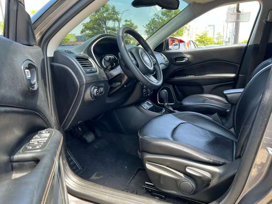 JEEP-COMPASS-2.0 16V FLEX LONGITUDE AUTOMÁTICO JEEP-COMPASS-2017