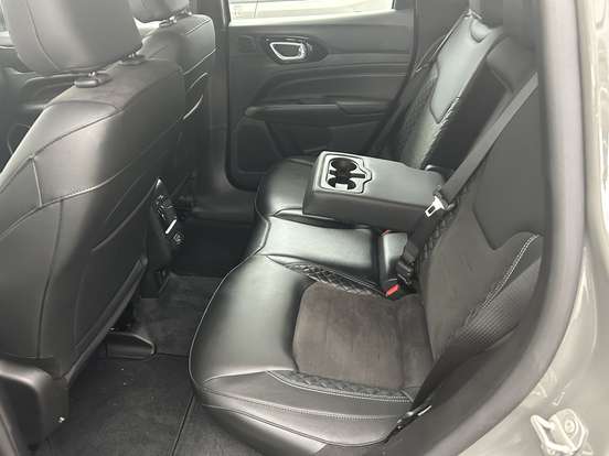 JEEP-COMPASS-2.0 HURRICANE TURBO FLEX BLACKHAWK AT9 JEEP-COMPASS-2025