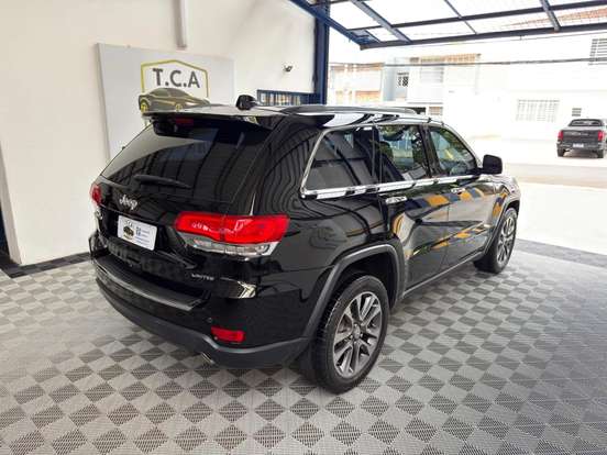 JEEP-GRAND CHEROKEE-3.0 LIMITED 4X4 V6 24V TURBO DIESEL 4P AUTOMÁTICO JEEP-GRAND CHEROKEE-2018