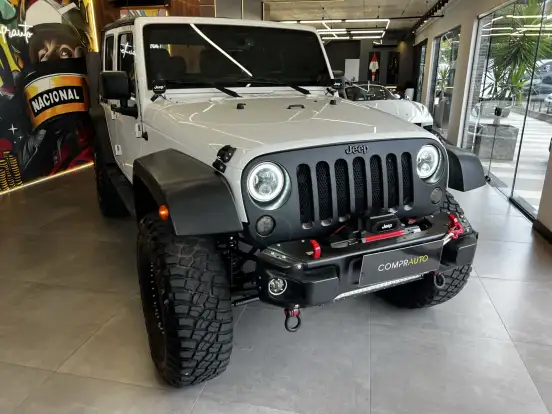 JEEP-WRANGLER-3.6 UNLIMITED SPORT 4X4 V6 GASOLINA 4P AUTOMÁTICO JEEP-WRANGLER-2013