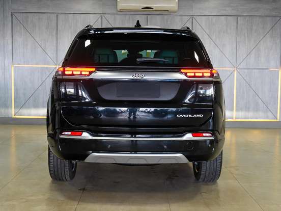 JEEP-COMMANDER-2023