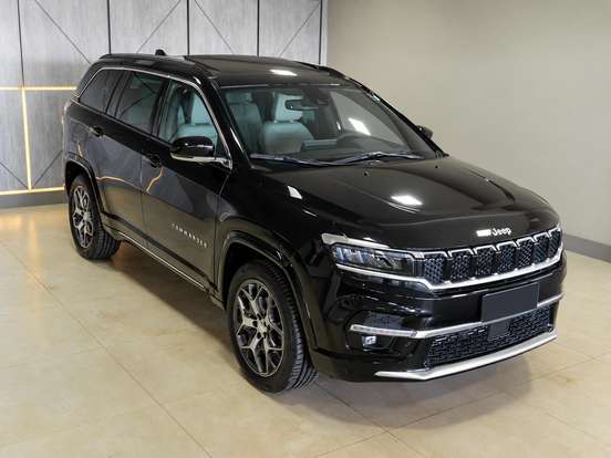 JEEP-COMMANDER-2023
