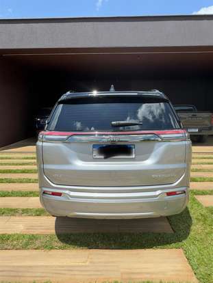 JEEP-COMMANDER-2025