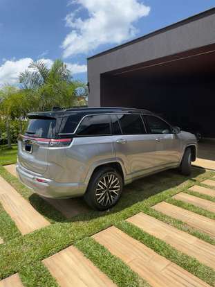 JEEP-COMMANDER-2025