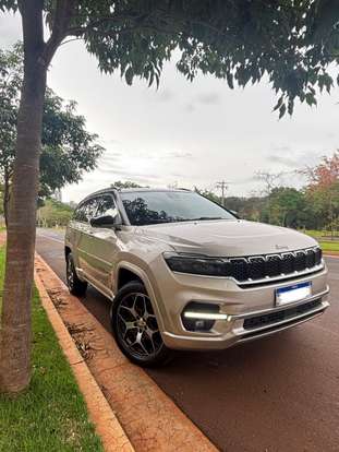 JEEP-COMMANDER-2024