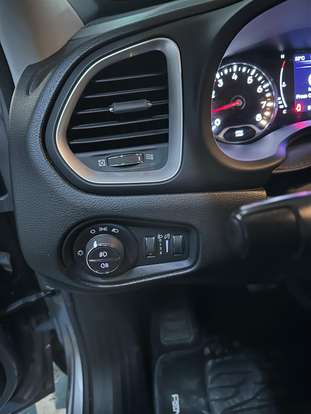 JEEP-RENEGADE-1.8 16V FLEX 4P AUTOMÁTICO JEEP-RENEGADE-2019