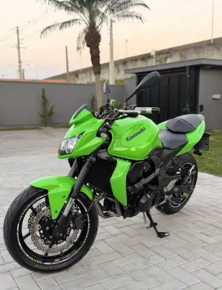 KAWASAKI-Z-750-2011