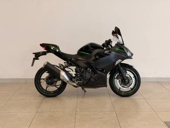 KAWASAKI NINJA 400 