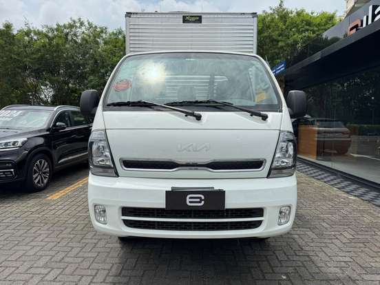 KIA-BONGO-2024