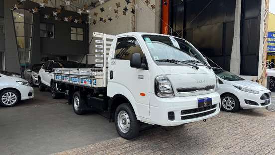 KIA-BONGO-2023