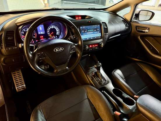 KIA-CERATO-1.6 SX 16V FLEX 4P AUTOMÁTICO KIA-CERATO-2014