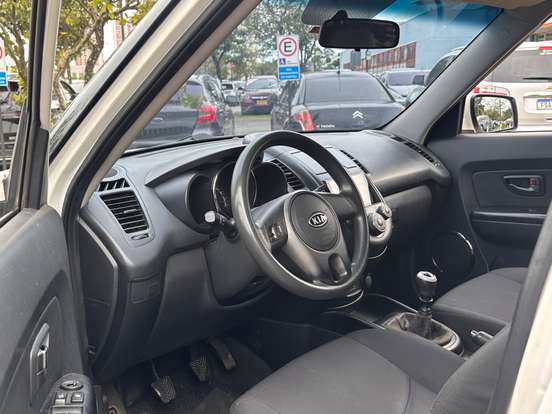 KIA-SOUL-2011