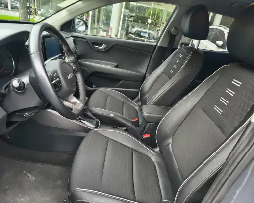 KIA-STONIC-2022