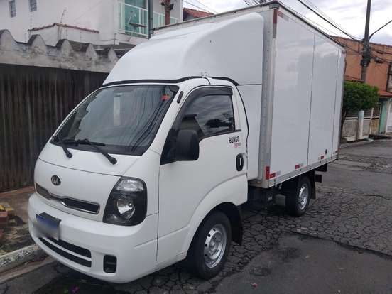 KIA-BONGO-2018