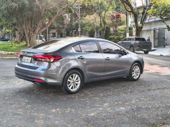 KIA-CERATO-2017
