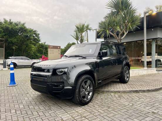 LAND ROVER-DEFENDER-2026