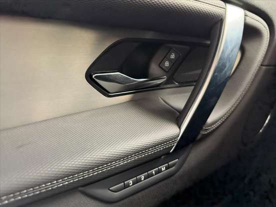 LAND ROVER-DISCOVERY SPORT-2024