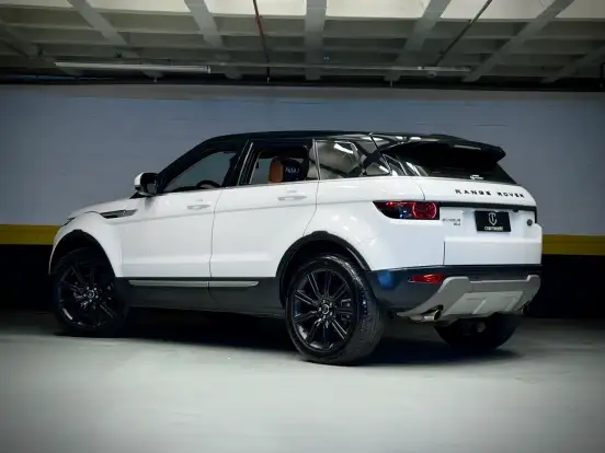 LAND ROVER-RANGE ROVER EVOQUE-2.0 PRESTIGE TECH 4WD 16V GASOLINA 4P AUTOMÁTICO LAND ROVER-RANGE ROVER EVOQUE-2013