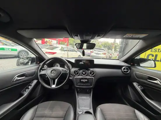 MERCEDES-BENZ-A 200-2014