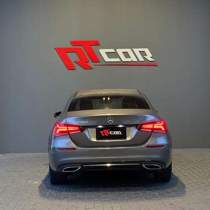 MERCEDES-BENZ-A 200-2019