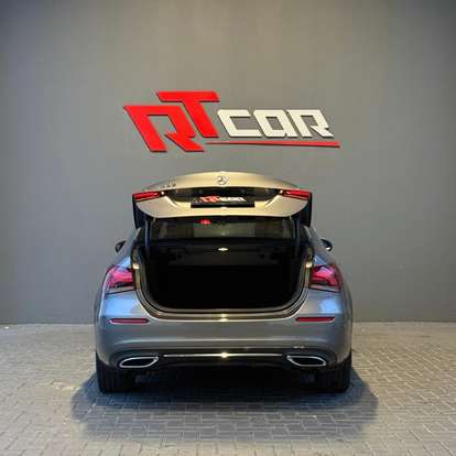 MERCEDES-BENZ-A 200-2019