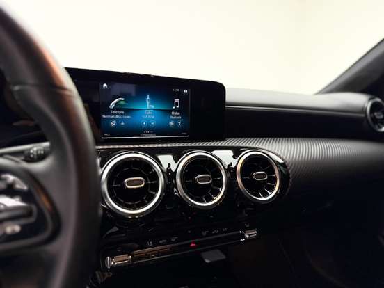 MERCEDES-BENZ-A 200-1.3 CGI GASOLINA STYLE SEDAN 7G-DCT MERCEDES-BENZ-A 200-2019