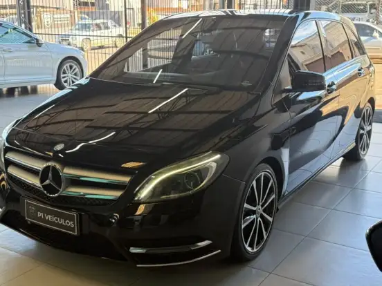 MERCEDES-BENZ-B 200-1.6 SPORT TURBO GASOLINA 4P AUTOMÁTICO MERCEDES-BENZ-B 200-2014