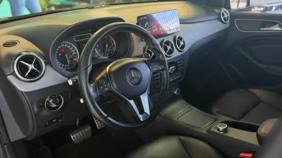 MERCEDES-BENZ-B 200-2014