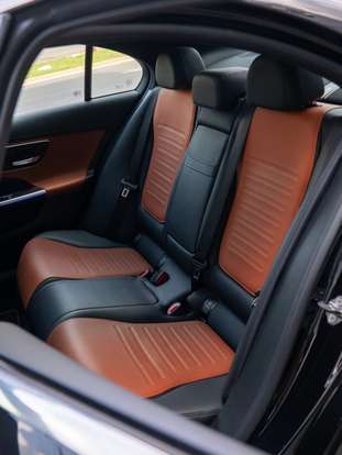 MERCEDES-BENZ-C 200-2023