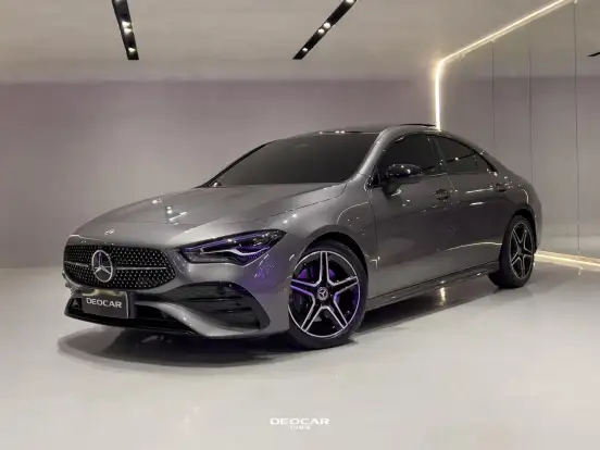 MERCEDES-BENZ-CLA 200-2024
