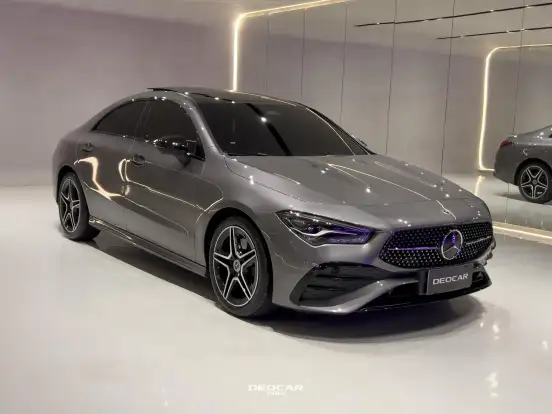 MERCEDES-BENZ-CLA 200-2024
