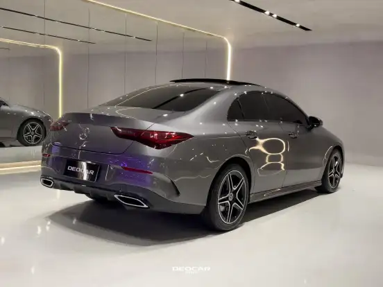 MERCEDES-BENZ-CLA 200-2024