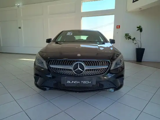 MERCEDES-BENZ-CLA 200-1.6 URBAN 16V FLEX 4P AUTOMÁTICO MERCEDES-BENZ-CLA 200-2015