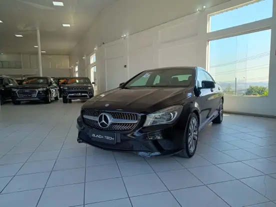MERCEDES-BENZ-CLA 200-1.6 URBAN 16V FLEX 4P AUTOMÁTICO MERCEDES-BENZ-CLA 200-2015