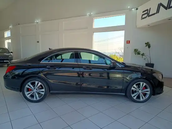 MERCEDES-BENZ-CLA 200-1.6 URBAN 16V FLEX 4P AUTOMÁTICO MERCEDES-BENZ-CLA 200-2015