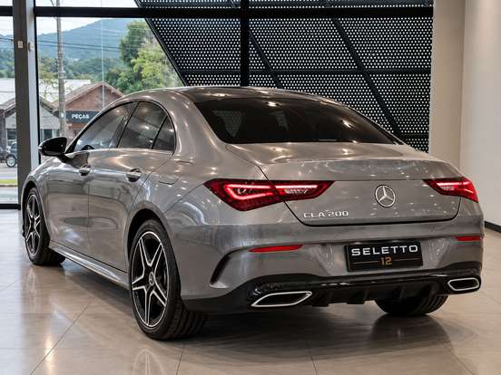 MERCEDES-BENZ-CLA 200-2025