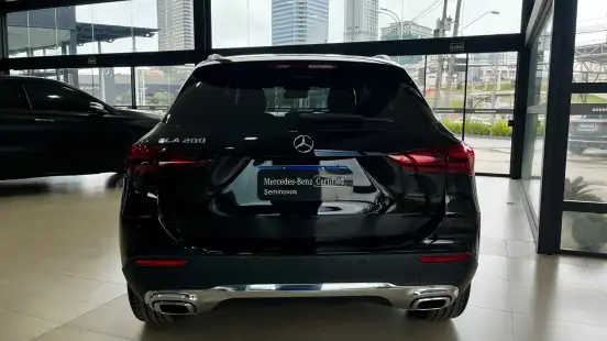 MERCEDES-BENZ-GLA 200-2024