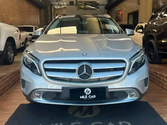 MERCEDES-BENZ-GLA 200-1.6 CGI ENDURO 16V TURBO FLEX 4P AUTOMÁTICO MERCEDES-BENZ-GLA 200-2017