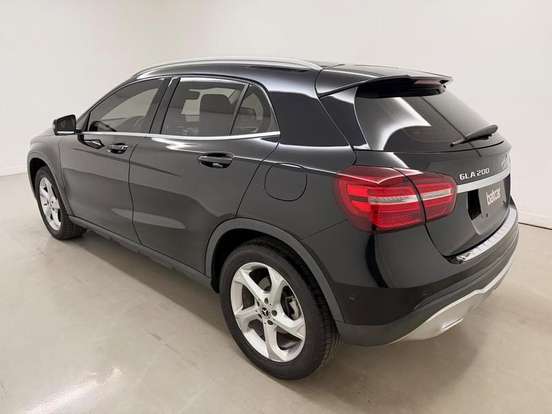 MERCEDES-BENZ-GLA 200-2019