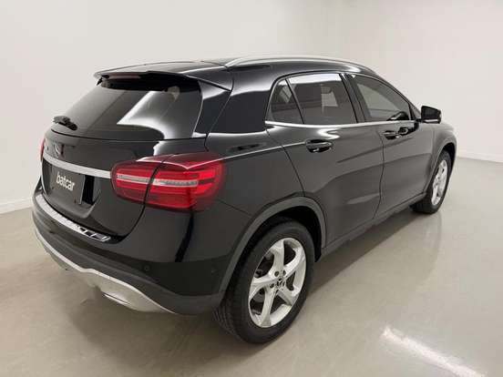 MERCEDES-BENZ-GLA 200-1.6 CGI FLEX ADVANCE 7G-DCT MERCEDES-BENZ-GLA 200-2019