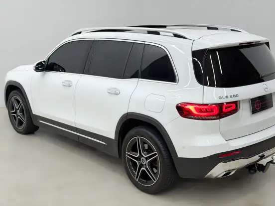 MERCEDES-BENZ-GLB 200-2022
